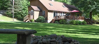 Charming Narrowsburg Escape â River Access, Huge Yard, Minutes from Main Street