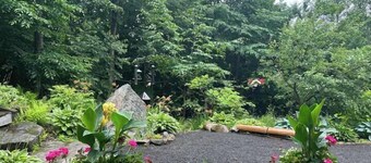 Spa & Outdoor Pool | Montagnard des Pays-d'en-Haut