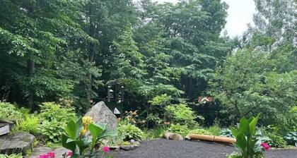Spa & Outdoor Pool | Montagnard des Pays-d'en-Haut