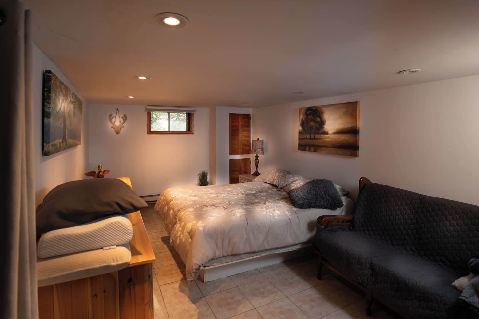 4 bedrooms, WiFi, bed sheets