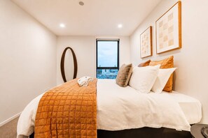 1 bedroom, desk, iron/ironing board, WiFi