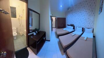 In-room safe, desk, laptop workspace, free WiFi