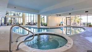 Piscine couverte