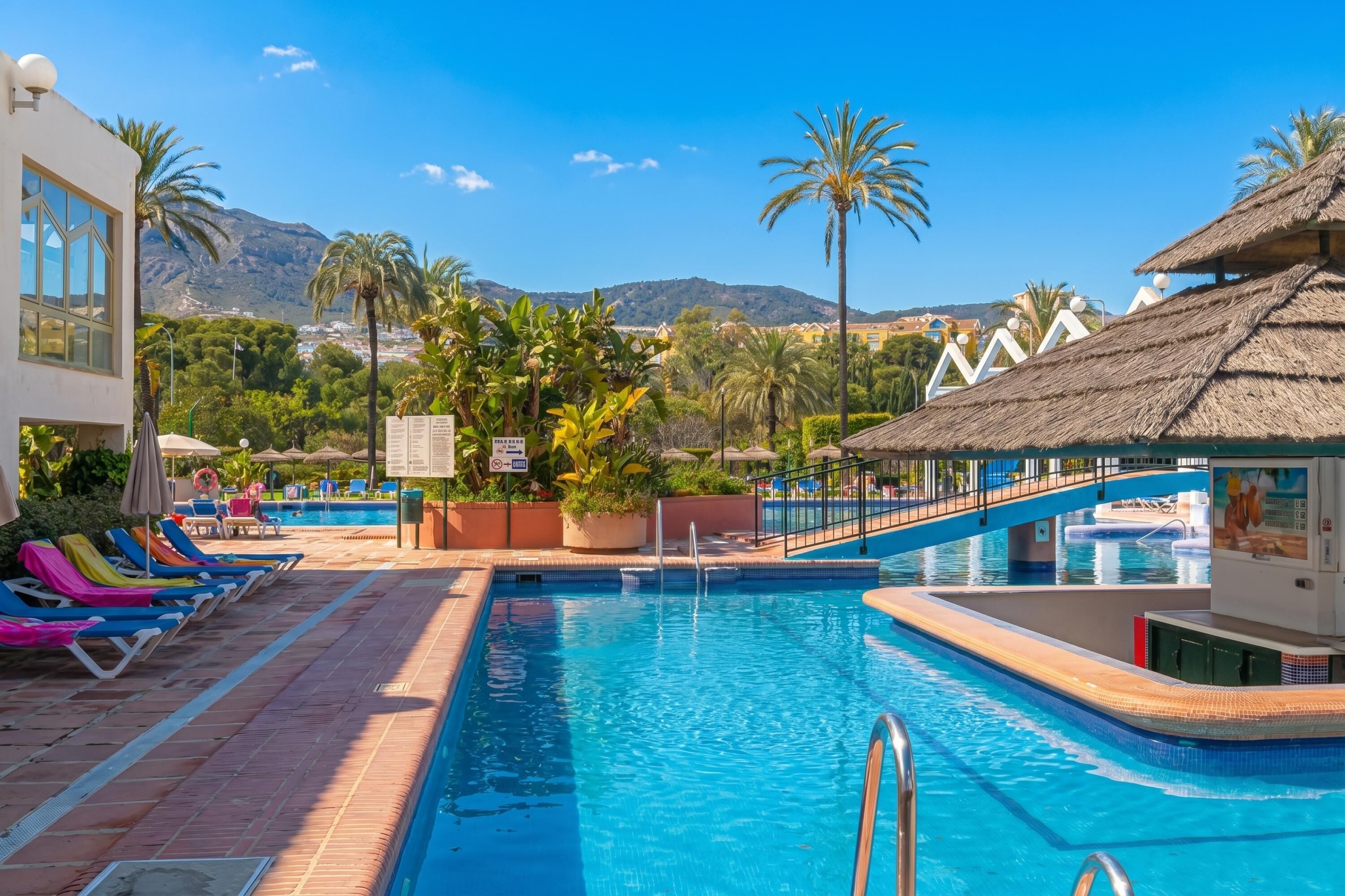 Family Apartment, Multiple Bedrooms (Benalbeach With Pools And Seaview) | Pool