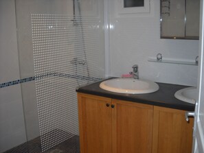Toilet paper - House commander Cappeau apartment 110 m2 100 meters from the beach, 6 persons (Argelès-sur-Mer)