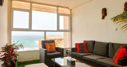 Vue ocean Almadies 300m² 3CH avec SDB Clim + WiFi
