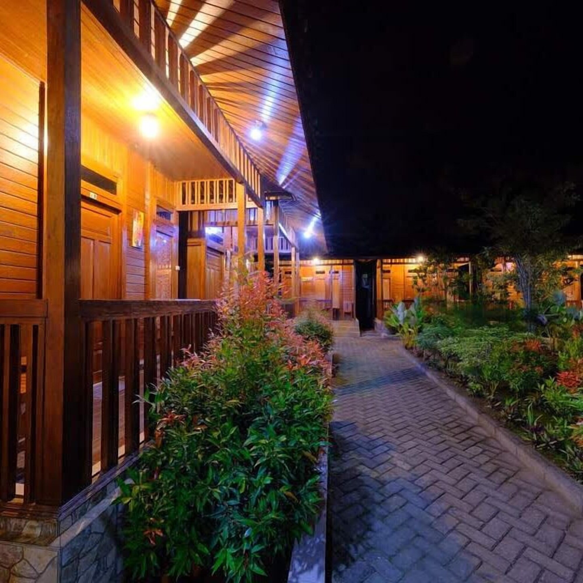 2 Star Hotels