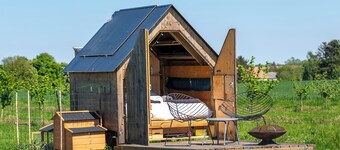 Tiny house in the heart of the countryside, 1 hour from Paris. An unusual experience guaranteed!
