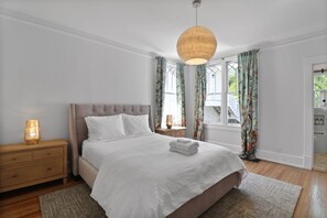 4 chambres, bureau, fer et planche à repasser, Wi-Fi gratuit
