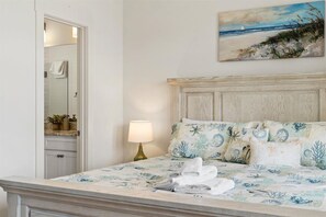 5 habitaciones, tabla de planchar con plancha y cuna de viaje 