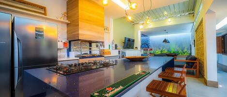 别墅 | 私人厨房 | 冰箱、微波炉、烤箱、炉灶