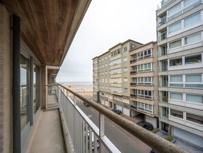 Apartment | Balcony - Apartment in Knokke Near the Beach (Knokke-Heist)