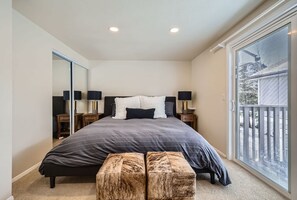 3 habitaciones, escritorio, tabla de planchar con plancha y wifi 