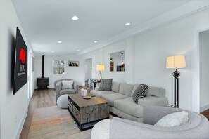 Téléviseur, foyer, jeux vidéo