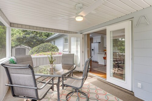 Family Home 5 Mi to Riverwalk & Jaguars Games!