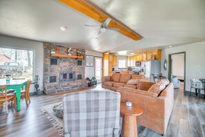 House (2 Bedrooms) | Interior
