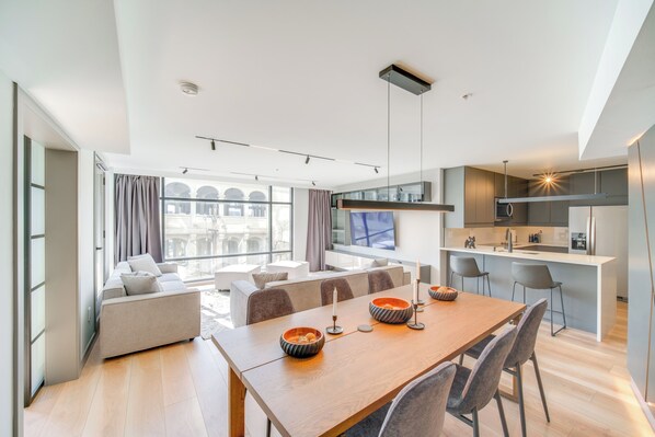 Apartment (2 Bedrooms) | Interior - Luxe High-rise 2 Mi to Dtwn Cleveland: WFH Ready! (Cleveland)