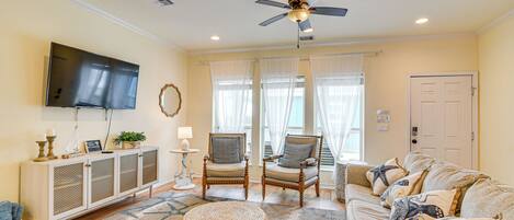 House (3 Bedrooms) | Front of property