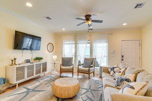 House (3 Bedrooms) | Front of property