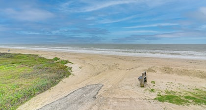 Gulf Views: Beachfront Bolivar Peninsula Escape!