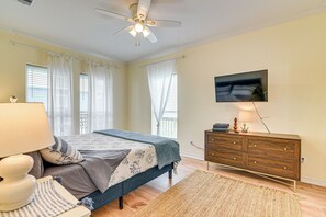 House (3 Bedrooms) | Interior - Gulf Views: Beachfront Bolivar Peninsula Escape! (Port Bolivar)