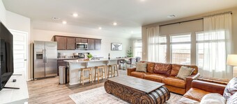 14 Mi to Tulsa: Home w/ Patio in Broken Arrow