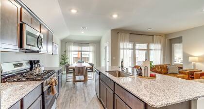 14 Mi to Tulsa: Home w/ Patio in Broken Arrow