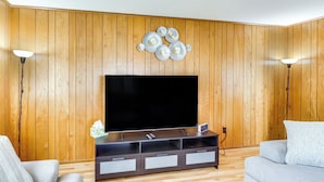 House (2 Bedrooms) | Bahagian dalam