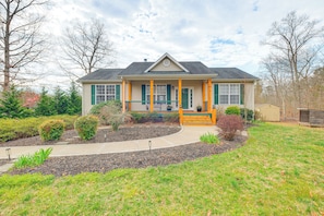 House (3 Bedrooms) | Front of property