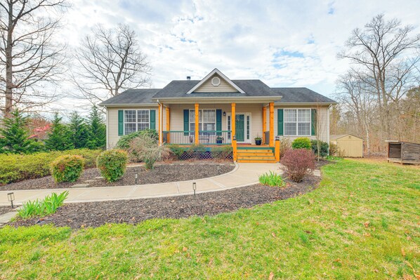 House (3 Bedrooms) | Front of property