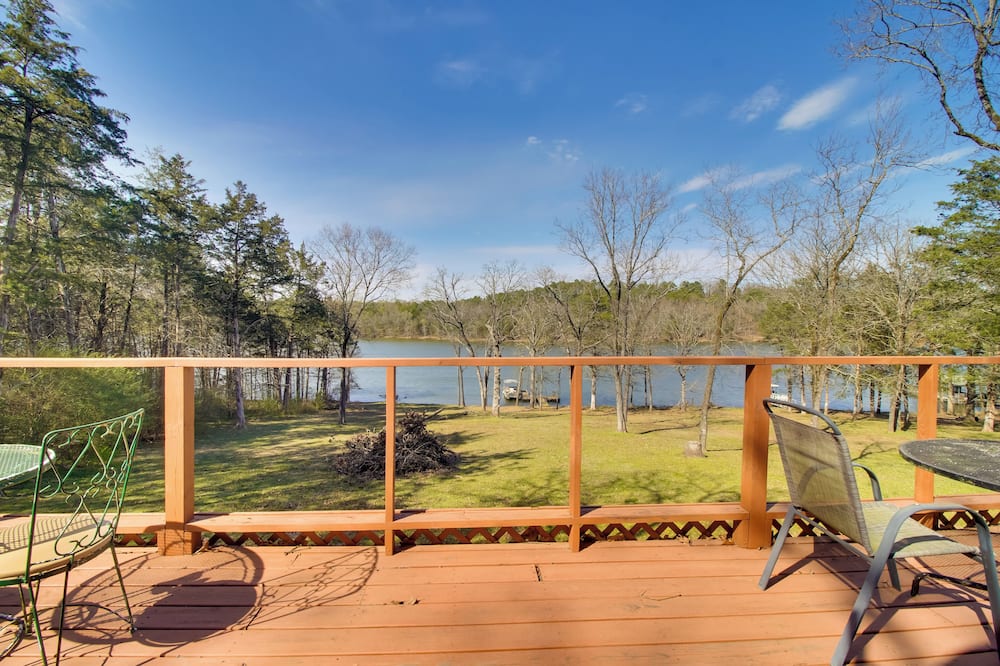 Dock & Water-view Deck: Home on Lake Dardanelle - Dardanelle, AR