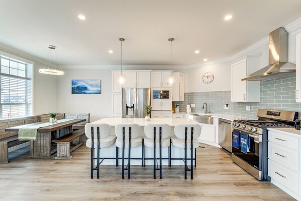 House (3 Bedrooms) | Interior