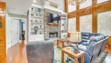 Rumah (5 Bedrooms) | Bagian depan properti