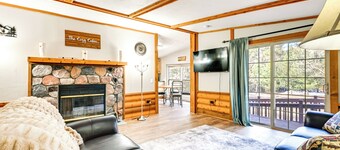 Fire Pit: Family-friendly Cabin in Gillett!