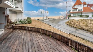 Apartment | Balcony - Seaside Villa Apartment (Knokke-Heist)
