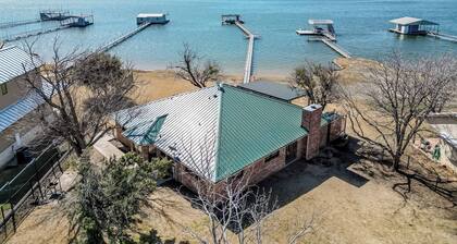 Family Lakefront Home with Large Porch
