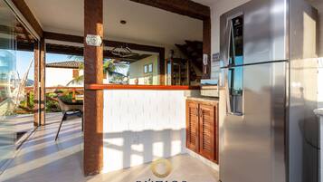 Casa luxo, 5 quartos, piscina particular | Parte interna