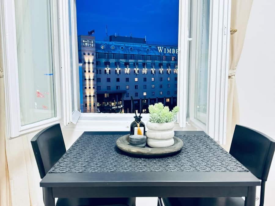 Eenvoudige kamer | Kameruitzicht
