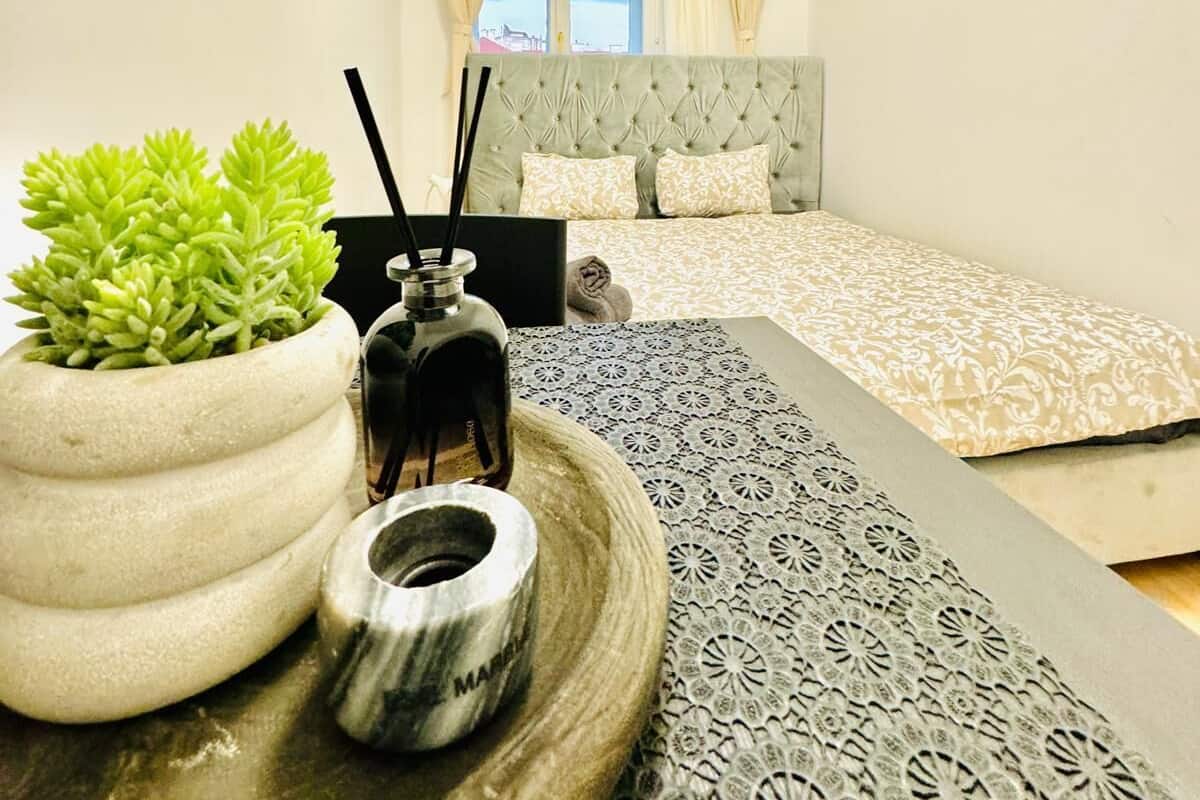 Basic Room | Iron/ironing board, free WiFi