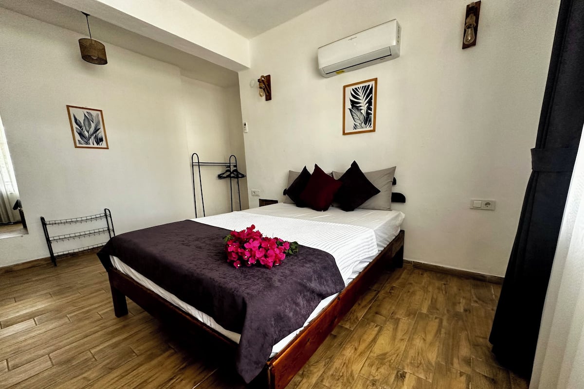 华丽公寓, 1 张双人床和 1 张沙发床, 阳台, 城市景观 | 2 多间卧室、熨斗/熨衣板、免费 WiFi