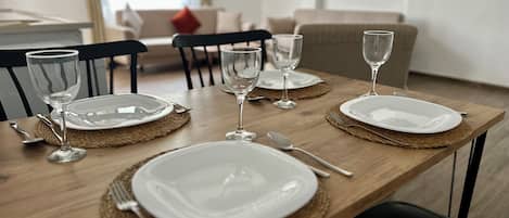 Comfort Apartment, Balcony, Garden View | Dining