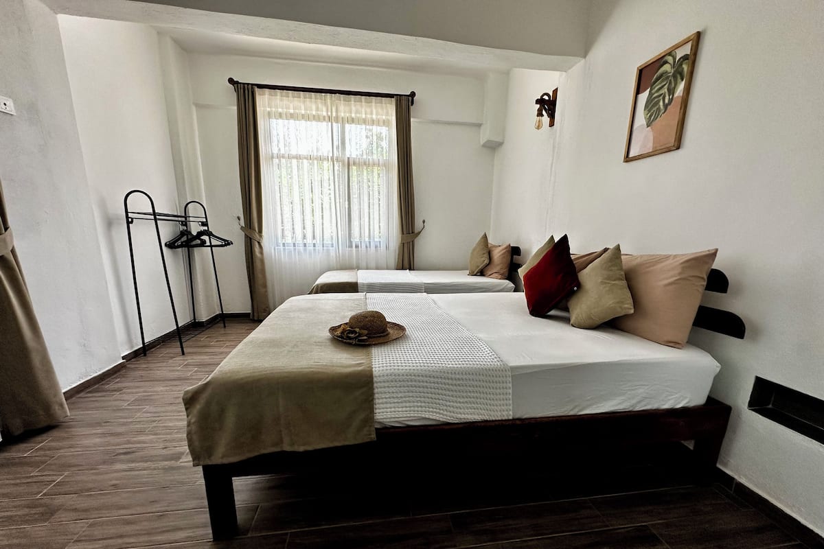 舒适公寓, 阳台, 花园景观 | 2 多间卧室、熨斗/熨衣板、免费 WiFi