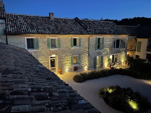 Façade de l’hébergement