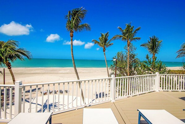 Accommodatie ligt op het strand