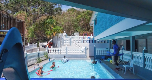 REVE BLEU Appartements studio et une suite avec baignoire