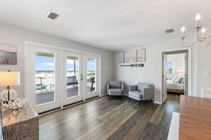 TV, DVD player, offices