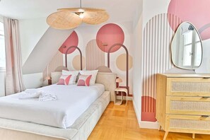 1 bedroom, iron/ironing board, WiFi, bed sheets - Bright and spacious - Near Arc de Triomphe (Paris)