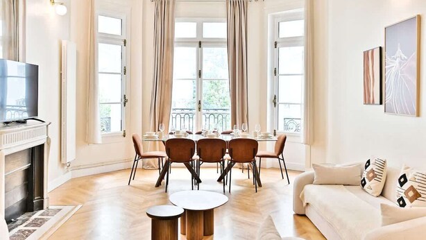 TV - Modern, air-conditioned apartment - Arc de Triomphe (Paris)