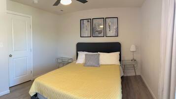 4 bedrooms, iron/ironing board, WiFi, bed sheets