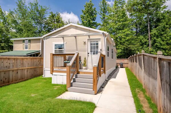 Exterior - Casa Amaris Smart Stay Near Golf And State Parks
(Winston)